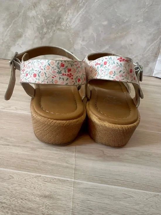 Floral Print Mary Jane Wedge clog Sandals - White with Pink & Green, 5 - Picture 6 of 8